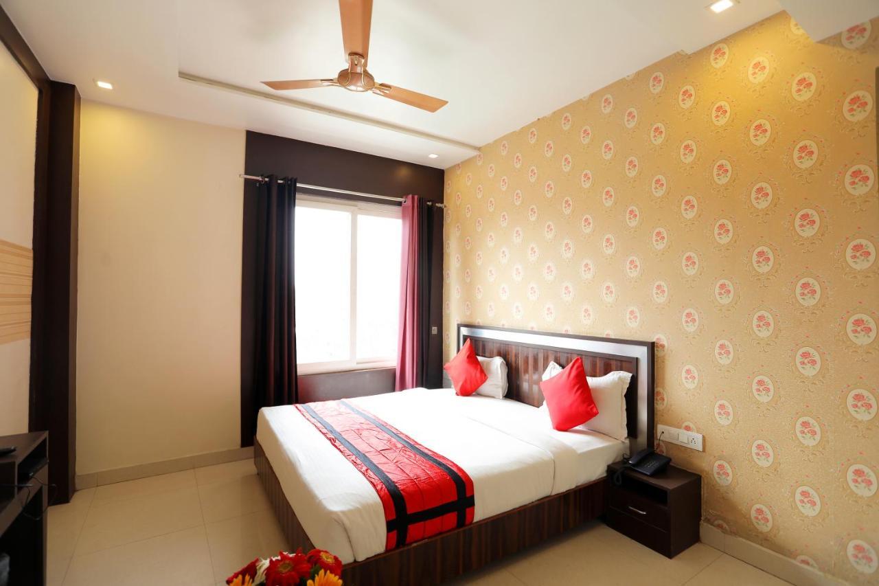 Kiaara Varanasi