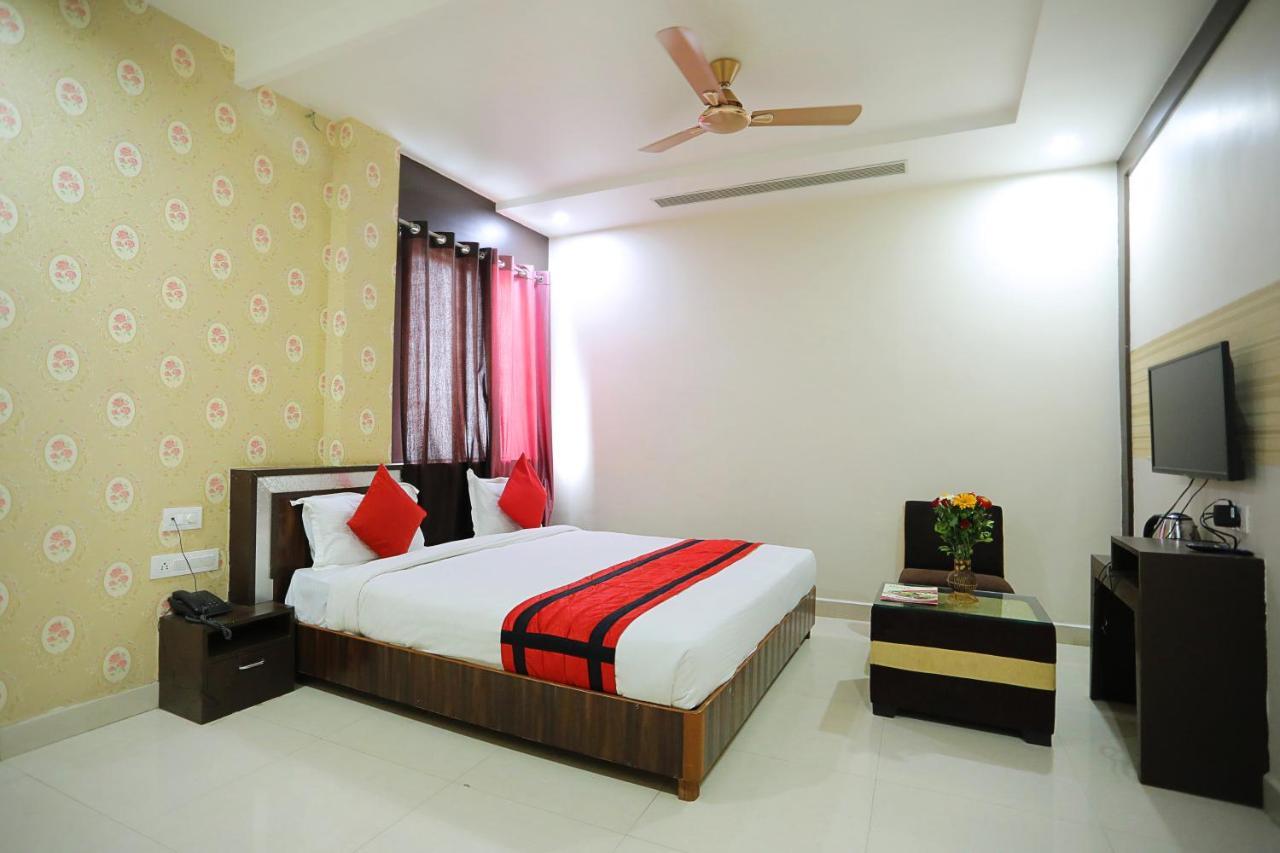 Hotel Kiaara Varanasi