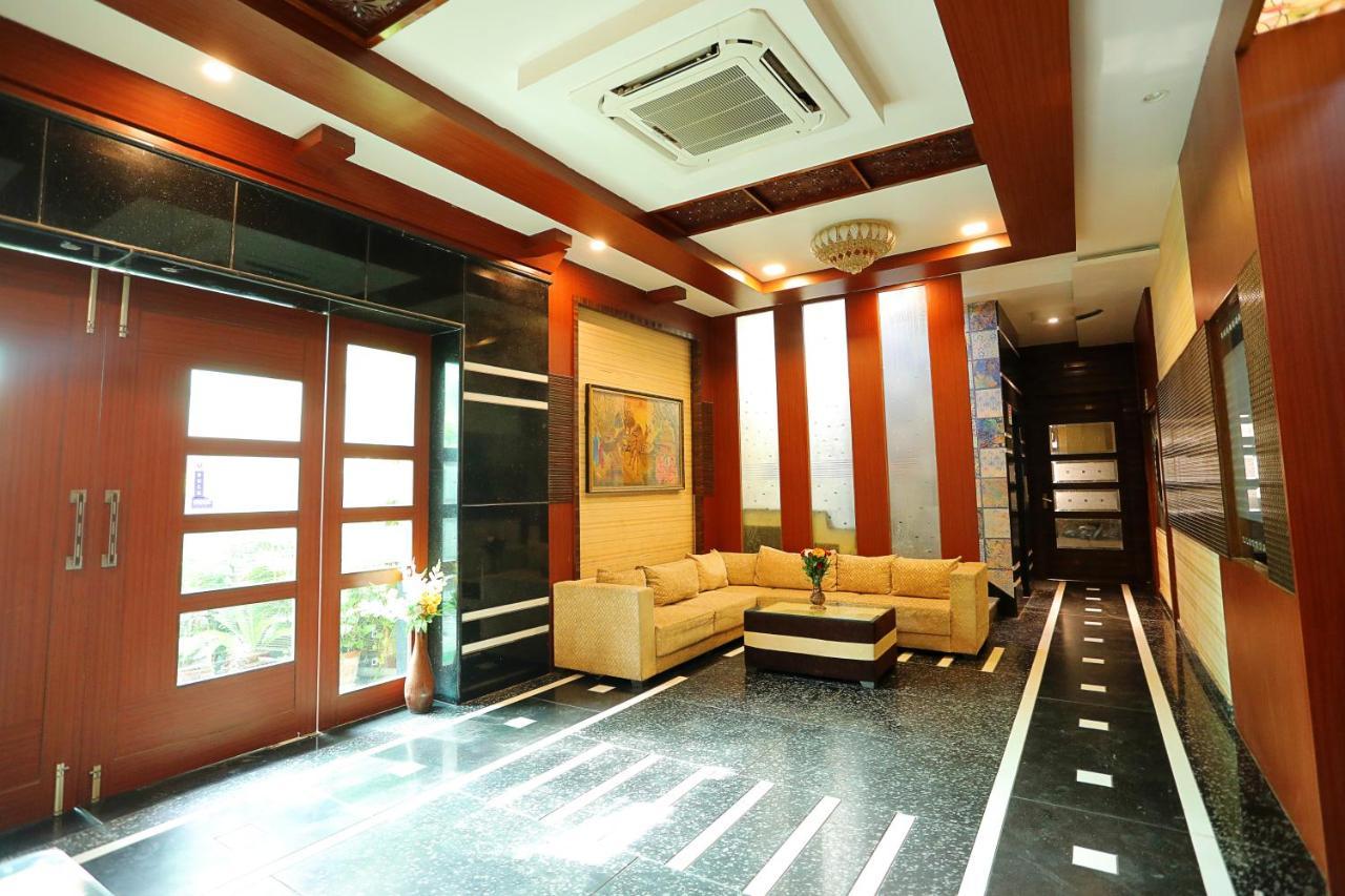 Kiaara Hotel 3*